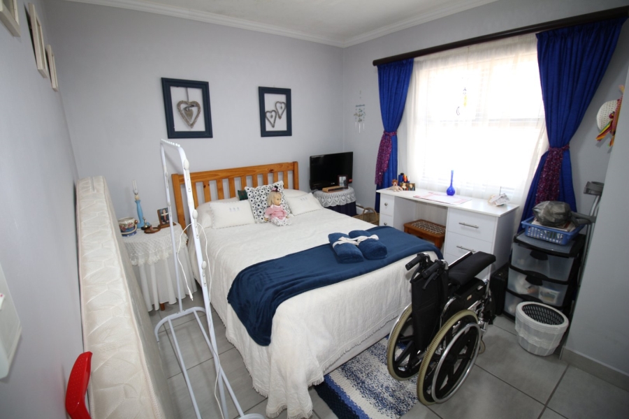 2 Bedroom Property for Sale in Island View Western Cape